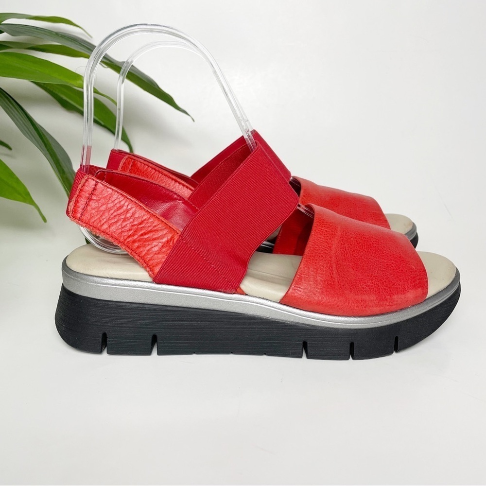 The Flexx Red Leather Two Band Wedge Sandal 5.5 - Picture 5 of 12